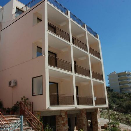 Nikos Hotel And Apartments Sarandë Exterior foto